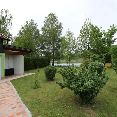 Nyaraló Garden *